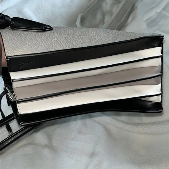 MichaelKors Mercer Tricolor Gray Black white Leather Handbag Shoulder purse tote - Picture 8 of 17